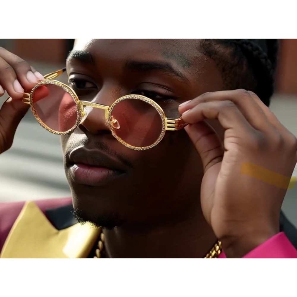 Eye Sunglasses Bold Design Pink Lenses‎ Sparkling Rhinestones Rims Unique Gold